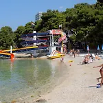 With Parking Space - 12336 Makarska