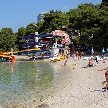 With Parking Space - 12336 Makarska