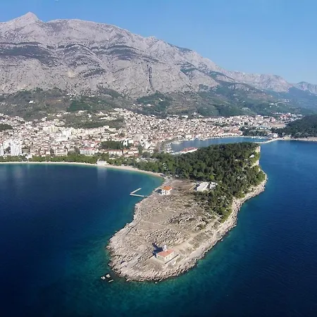Apartment With Parking Space - 12336 Makarska