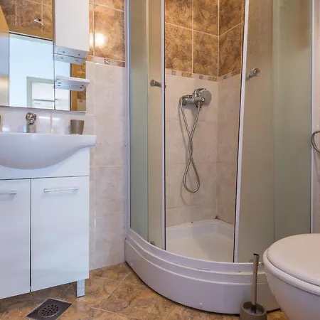 Apartment With Parking Space - 12336