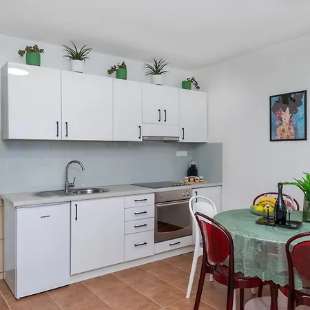 Apartment With Parking Space - 12336