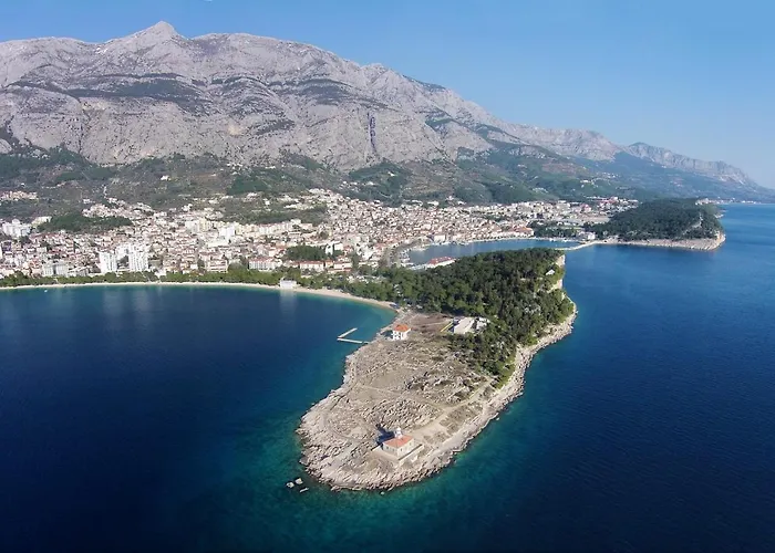 Apartman With Parking Space - 12336 Makarska