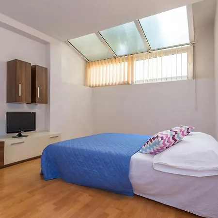 With Parking Space - 12336 דירה